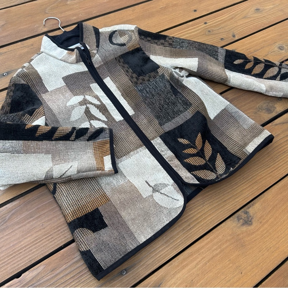 Coldwater Creek Fall zip up jacket petite Large leaf print 🍂